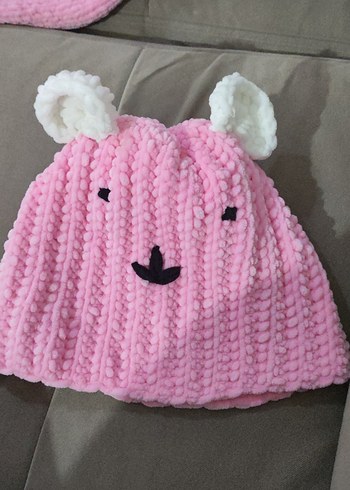 Pembe Nakışlı Örgü Çocuk Bere ve Atkı Seti - Görsel 4