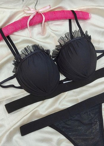 Kırmızı ve Beyaz Modern Parisli Sütyen Takımı - Görsel 3