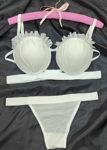 Kırmızı ve Beyaz Modern Parisli Sütyen Takımı - Görsel 4