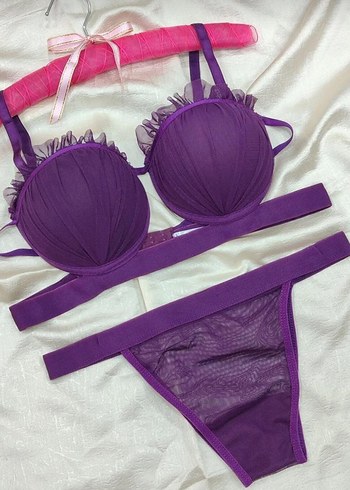 Kırmızı ve Beyaz Modern Parisli Sütyen Takımı - Görsel 5