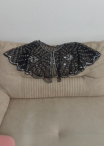 Boncuk İşlemeli Siyah elbise üstü tül pelerin - Görsel 2