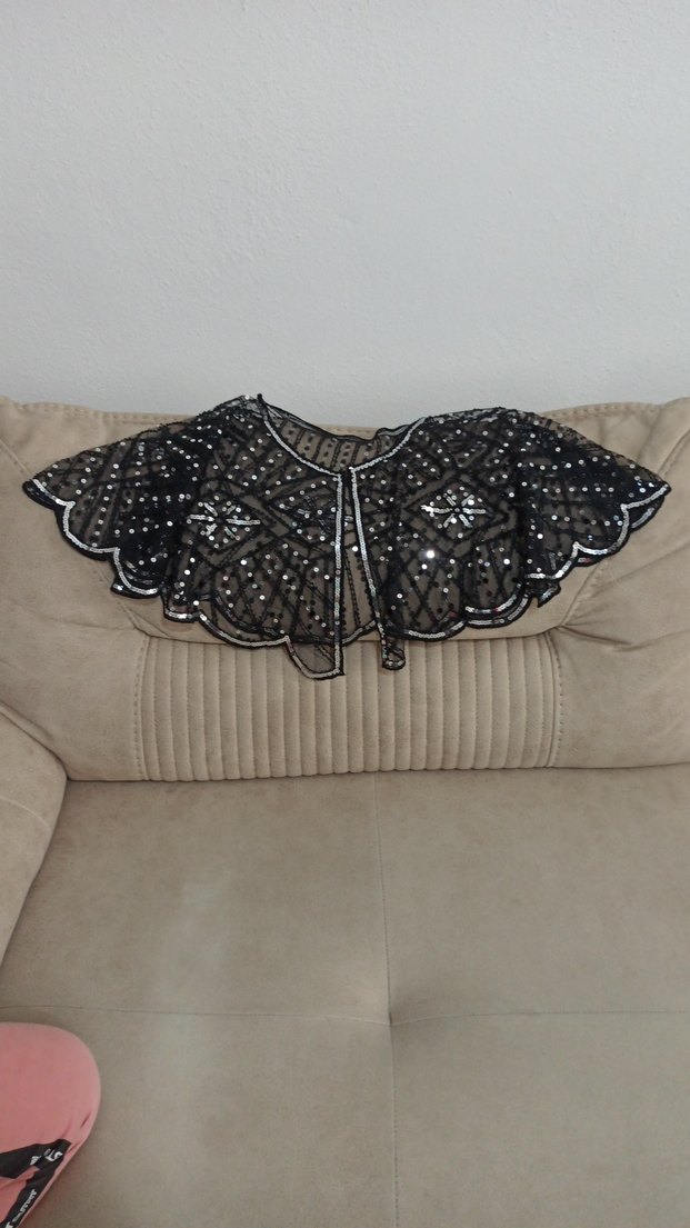 Boncuk İşlemeli Siyah elbise üstü tül pelerin - Görsel 2