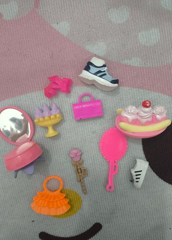 Barbie Bebek Seti ve Aksesuarları - Görsel 4