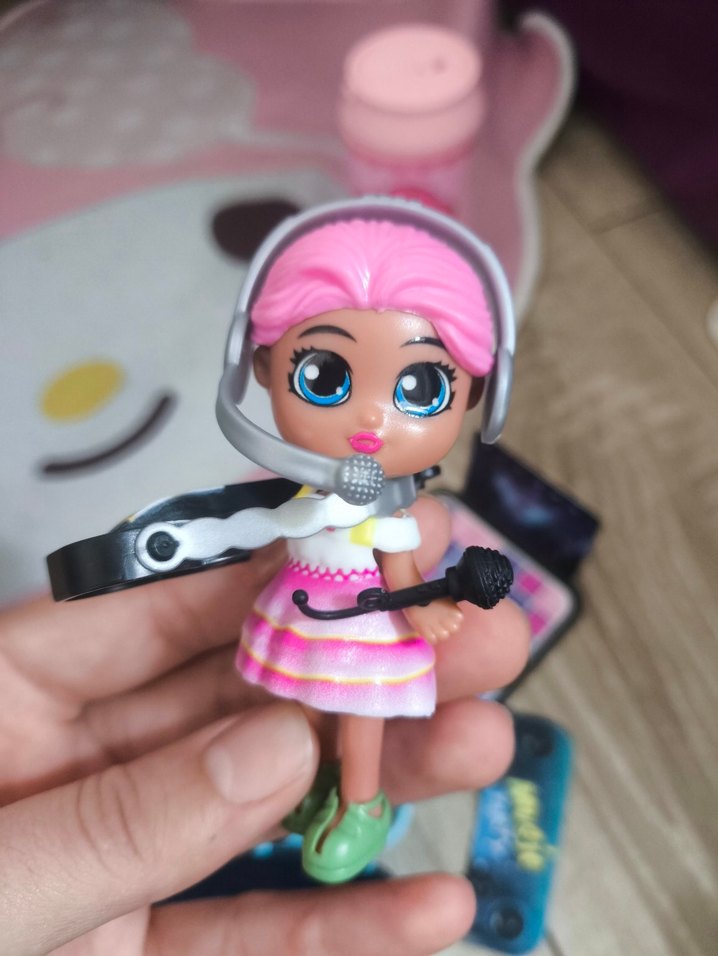 Pembe Saçlı Müzik Temalı Bebek - Görsel 3