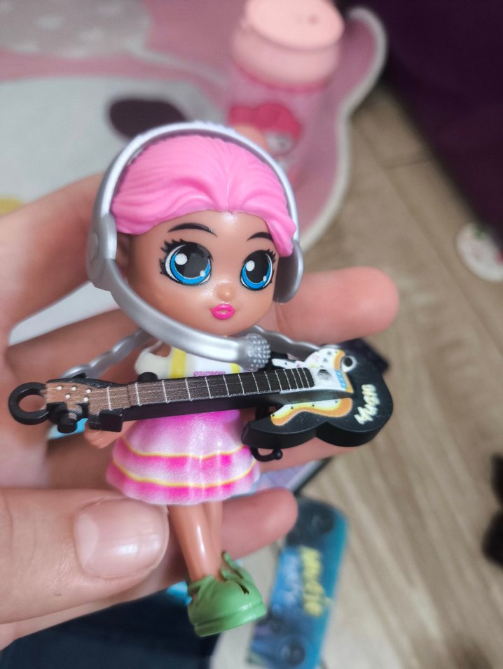 Pembe Saçlı Müzik Temalı Bebek - Görsel 2