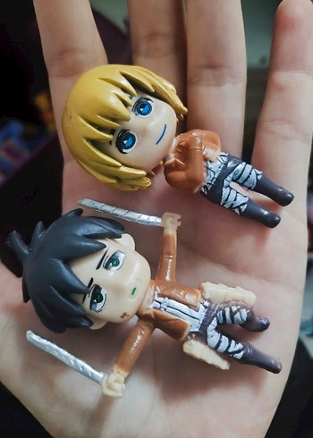 attack on Titan figür - Görsel 3
