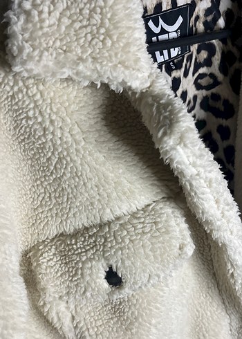 Leopar Desenli Beyaz Kadın Peluş Ceket - Görsel 4