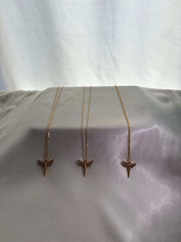 Altın Renk Zincir Detaylı Minimalist Kadın Kolye tekli - Görsel 2