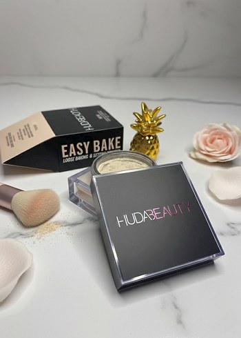 Huda Beauty Easy Bake Pudra - Görsel 2
