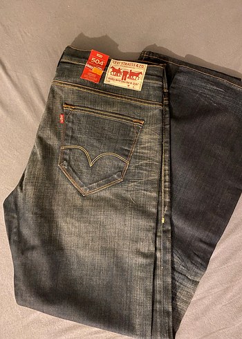 Levis 38