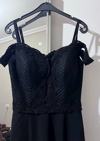 Siyah Uzun İnce Askılı  Abiye Elbise - Görsel 2