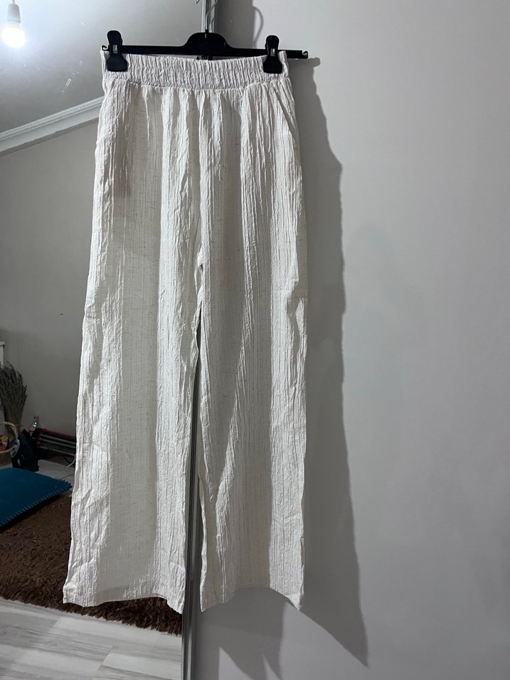 Kadın Beyaz Keten Düğmeli Uzun Kollu Takım - Görsel 3