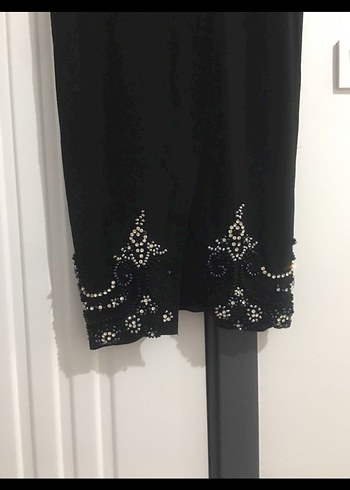 Boncuk İşlemeli V Yaka Siyah Uzun Elbise - Görsel 5