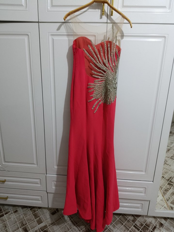 Uzun Kırmızı Straplez Nakışlı Abiye Elbise - Görsel 2