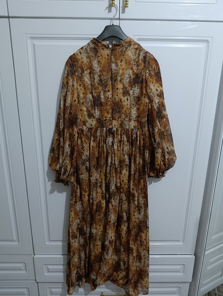 Kahverengi Bağlama Desenli Uzun Bohem Elbise - Görsel 2