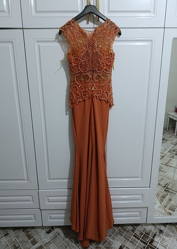 Dantel Detaylı Uzun Krem Abiye Elbise - Görsel 2