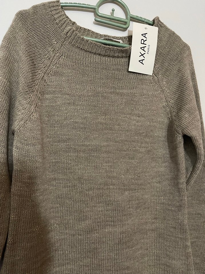 Axara V Yaka Bej Triko Kadın Kazak - Görsel 3