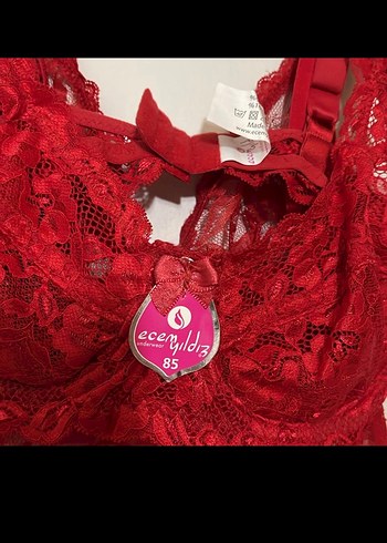 İki parça Kırmızı İşlemeli Mini Askılı Kadın Gecelik - Görsel 2