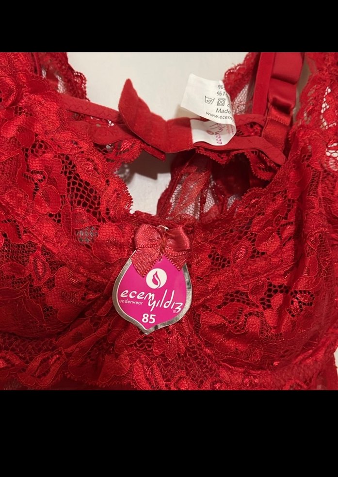 İki parça Kırmızı İşlemeli Mini Askılı Kadın Gecelik - Görsel 2