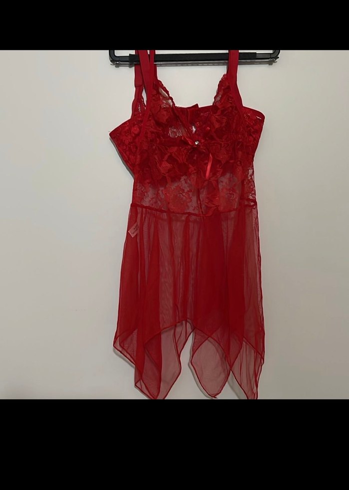 İki parça Kırmızı İşlemeli Mini Askılı Kadın Gecelik - Görsel 4