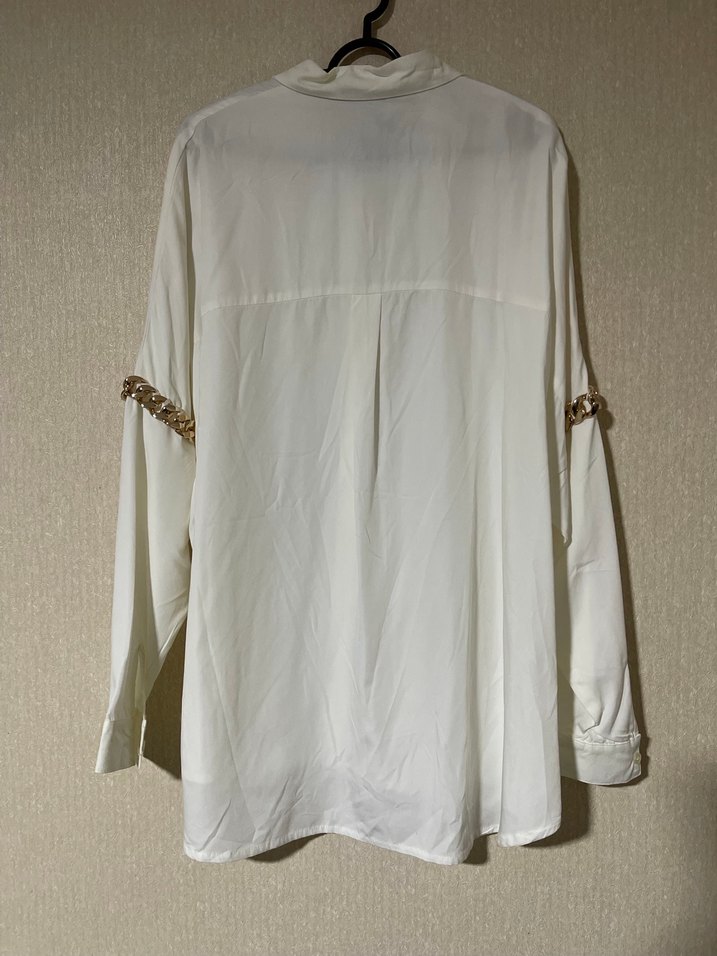 Uzun Kollu Beyaz İşlemeli Kadın Gömlek - Görsel 4