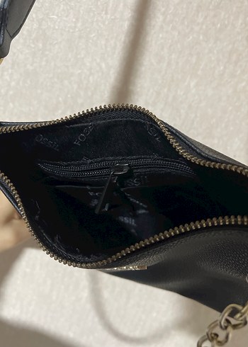 Zincir Detaylı Siyah Deri Fossil Kadın Çanta - Görsel 4