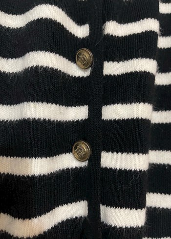 Kadın Siyah Beyaz Çizgili Triko Hırka - Görsel 2