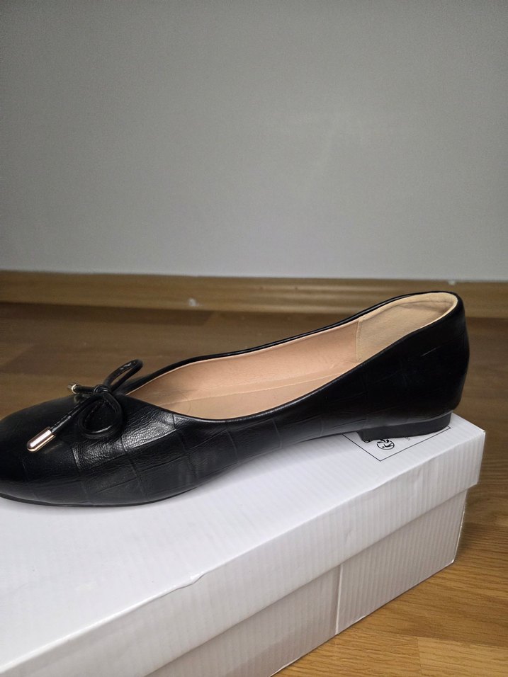 Klasik Siyah Tokalı Kadın Babet - Görsel 4