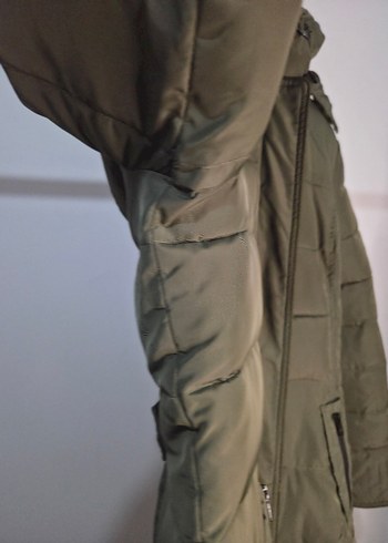 Mavi Marka Haki Yeşili Uzun Mont - Görsel 8