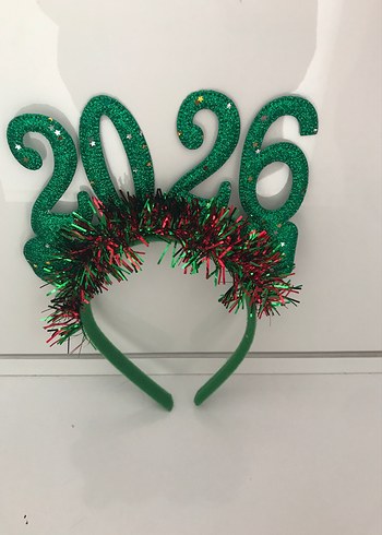 Yeşil 2026 Yılbaşı Temalı Taç - Görsel 2