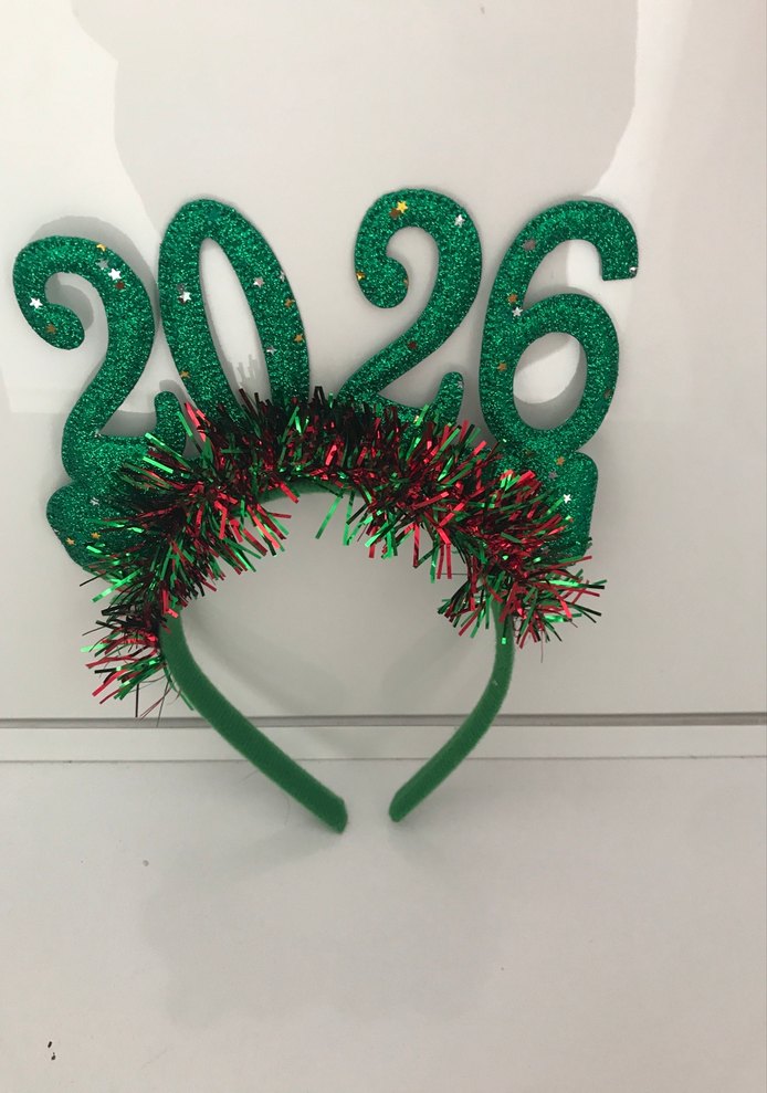 Yeşil 2026 Yılbaşı Temalı Taç - Görsel 2
