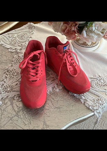 Kırmızı Kadın Spor Ayakkabı air max
