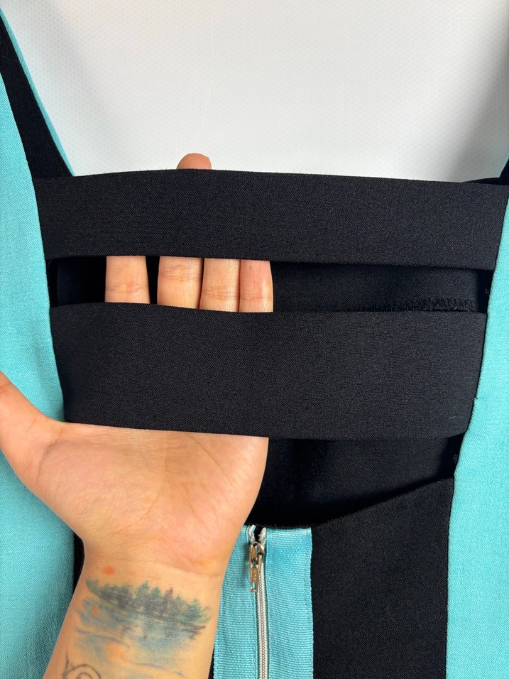 Turkuaz Siyah Kalem Elbise - Görsel 3