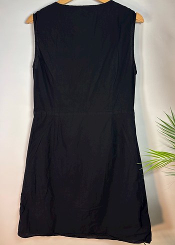 Siyah V Yakalı Kolsuz Midi Elbise - Görsel 5