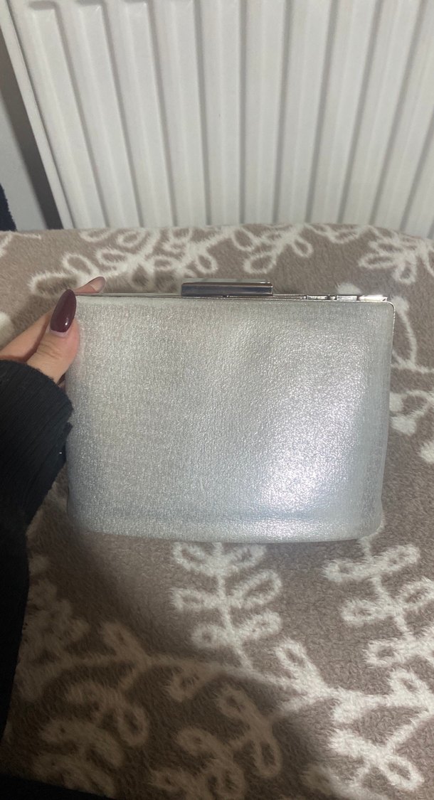 Gri Metal Tokalı Kadın Abiye Çanta - Görsel 4