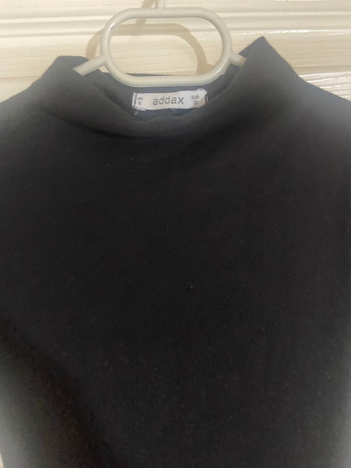 Siyah Yüksek Yakalı Uzun Kadın Elbise - Görsel 3