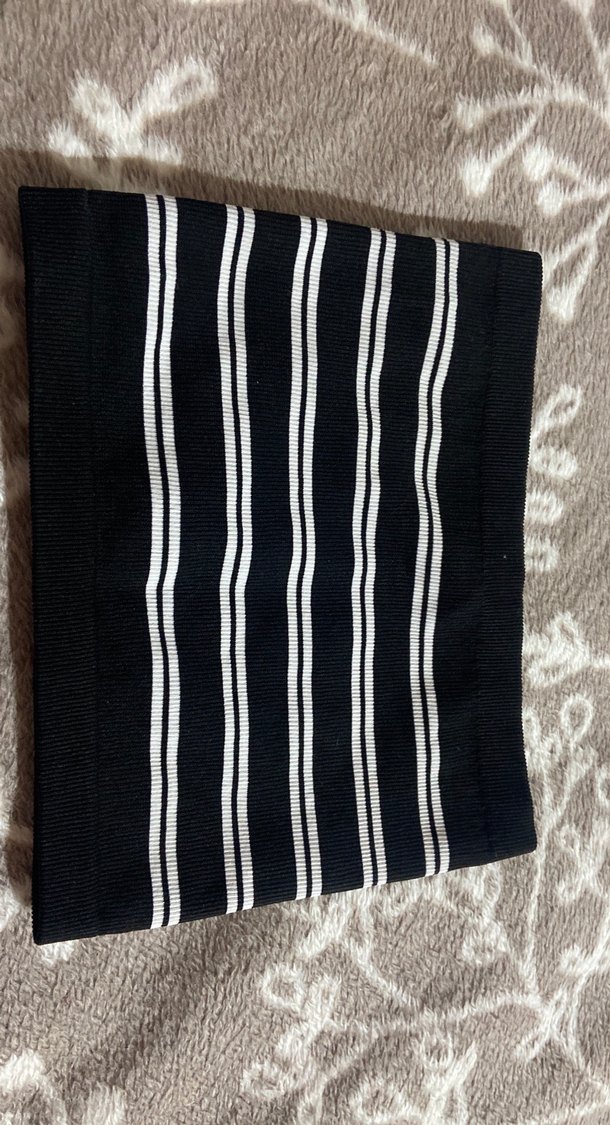 Çizgili Siyah Straplez Crop - Görsel 2