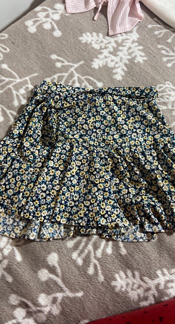 Çiçek Desenli Fırfırlı Mini Etek - Görsel 2