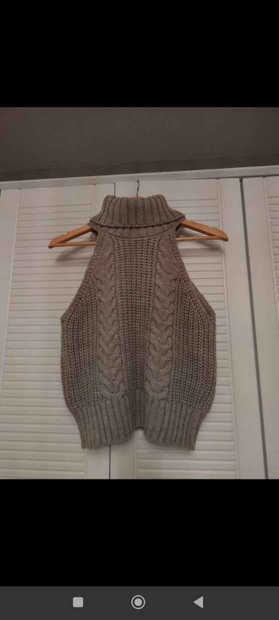 Örgü Boğazlı Kolsuz Kadın Kazak - Görsel 2