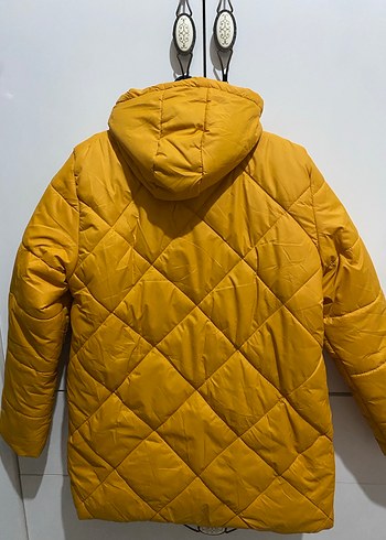 Sarı Kapüşonlu çocuk Kışlık Mont - Görsel 4