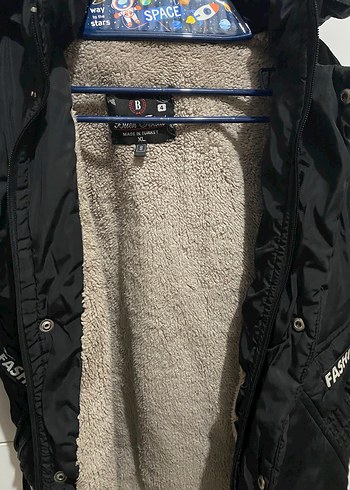 Erkek Çocuk Siyah Düğmeli Street Wear Mont - Görsel 3