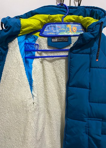 Mavi erkek çocuk mont - Görsel 3