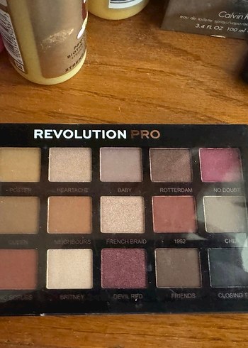 Revolution Pro Nude Tonlarda Göz Farı Paleti - Görsel 2