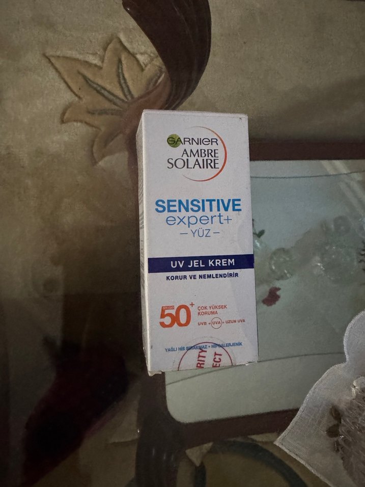 Garnier Ambre Solaire Sensitive Expert+ Yüz UV Jel Krem SPF 50 - Görsel 2