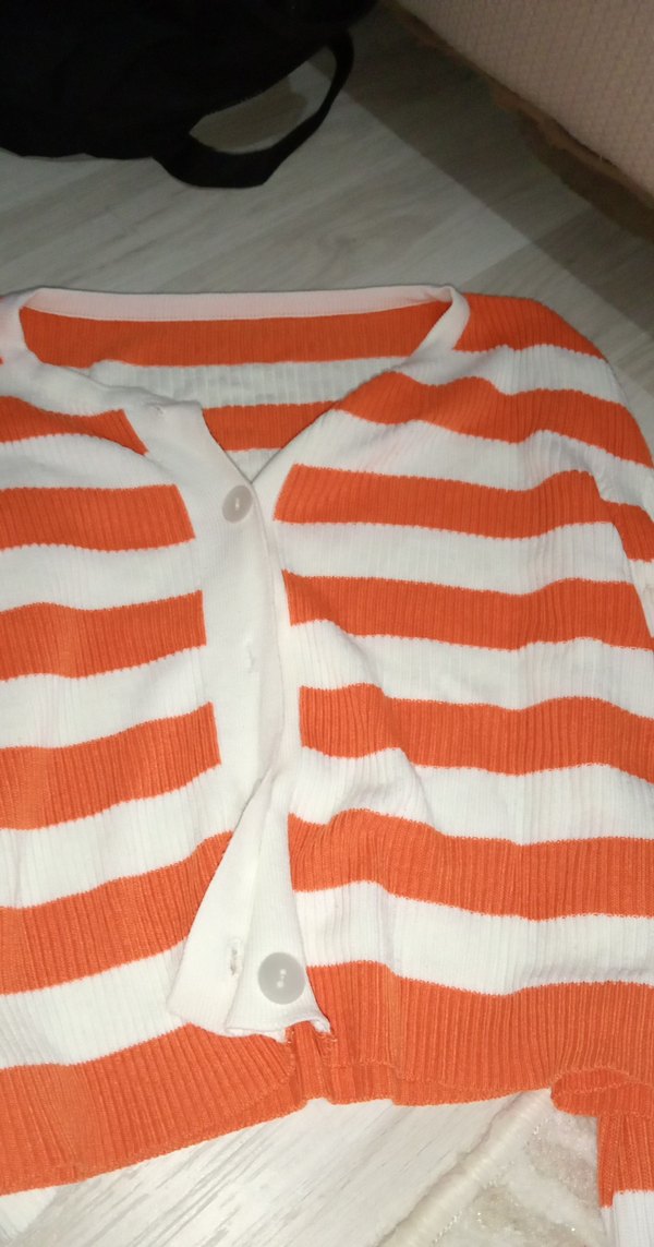 Renkli Çizgili Düğmeli  Kıyafet - Görsel 3