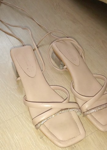 Bej Deri Stiletto Topuklu Kadın Sandalet - Görsel 2