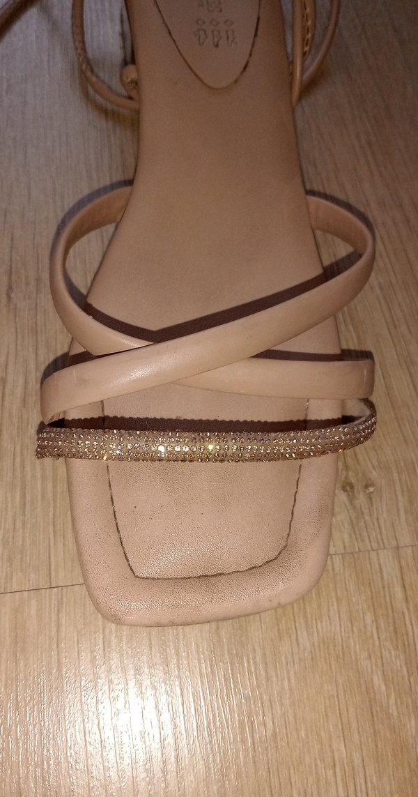 Bej Deri Stiletto Topuklu Kadın Sandalet - Görsel 3