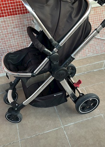 Mothercare marka siyah bebek arabası - Görsel 2