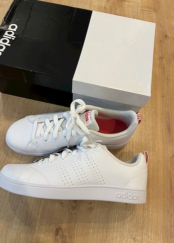 Beyaz Adidas Kadın Spor Ayakkabı - Görsel 6