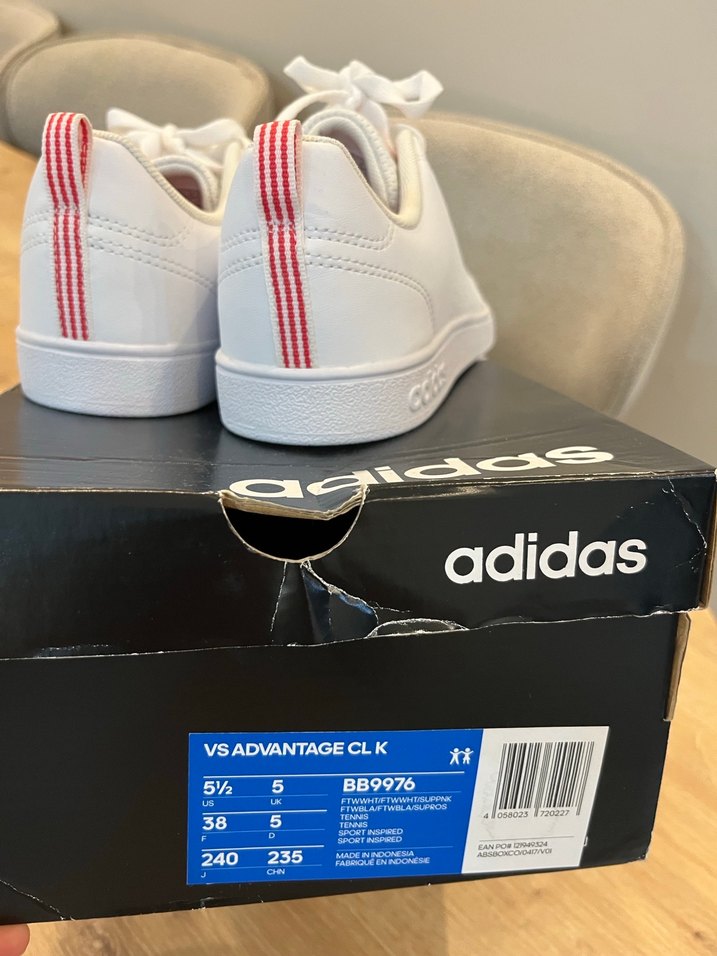 Beyaz Adidas Kadın Spor Ayakkabı - Görsel 4